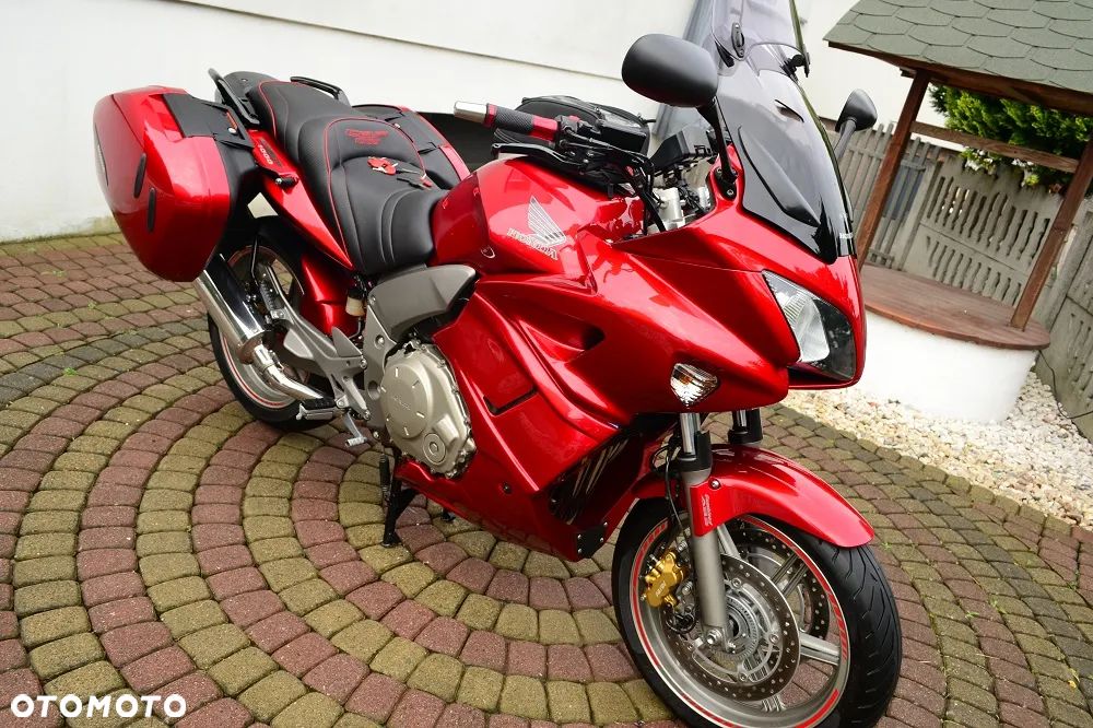 Honda CBF - 4