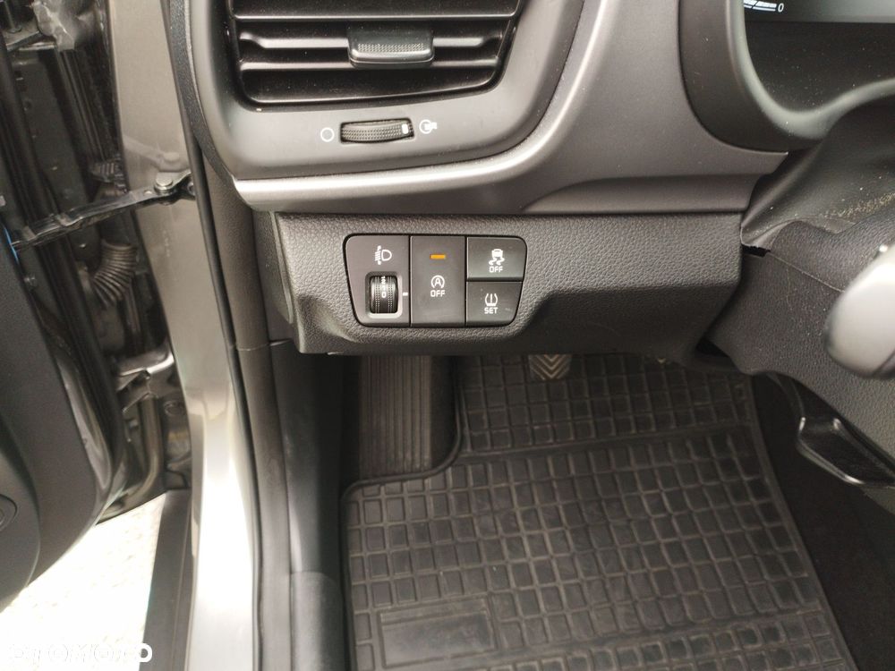 Kia Stonic 1.2 M - 28