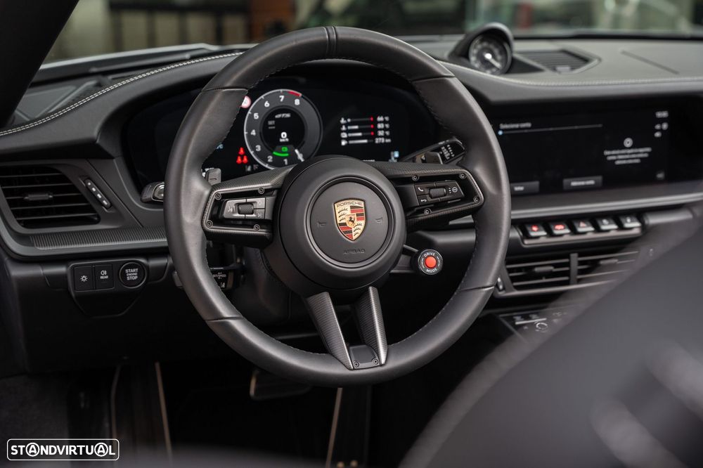 Porsche 911 (992) Carrera 4 GTS - 18