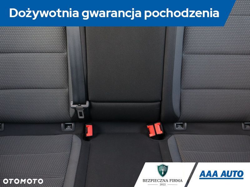 Volkswagen Golf - 11