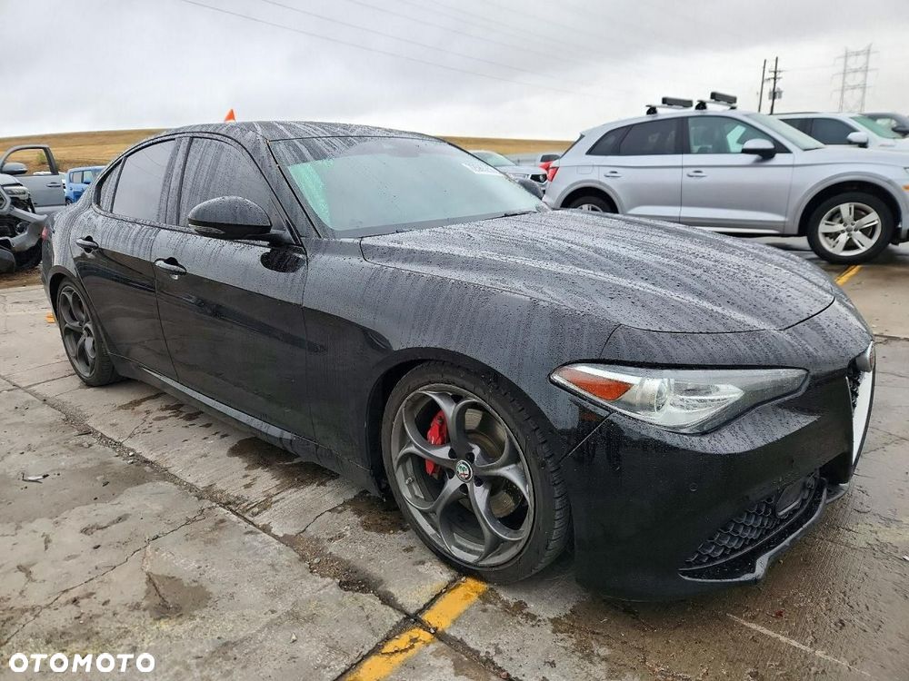 Alfa Romeo Giulia 2017 photo 3