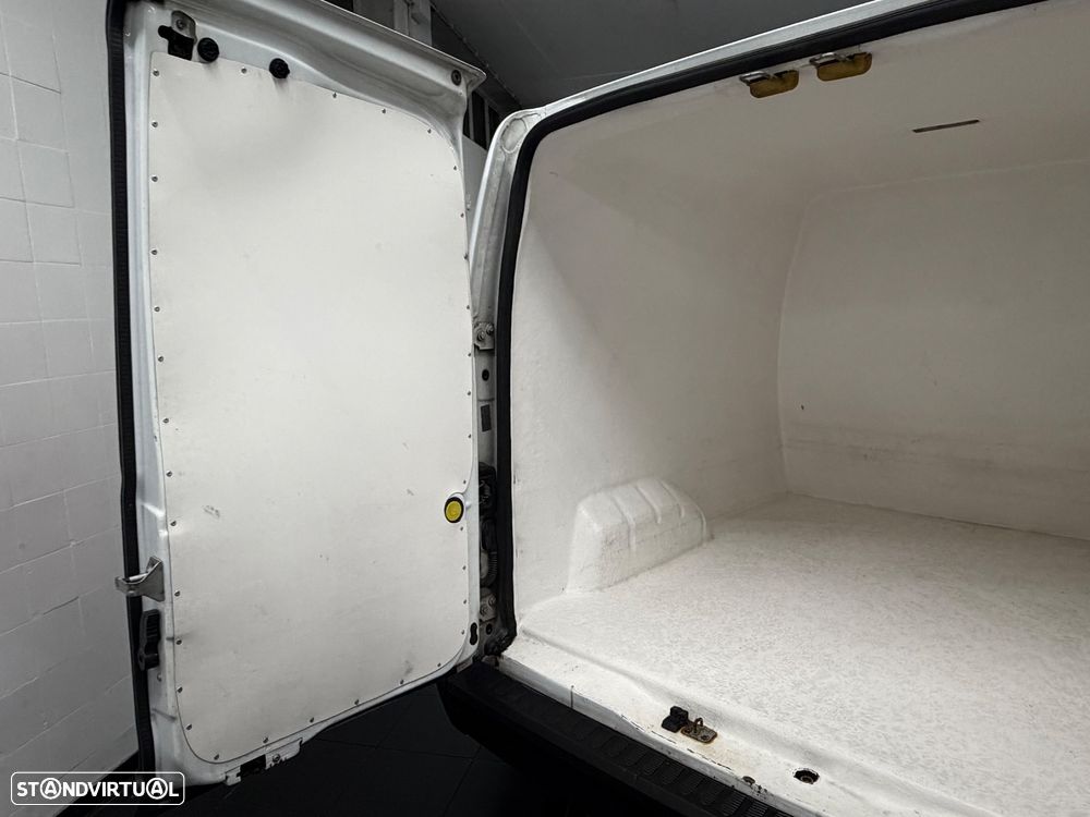Ford Transit Connect - 13