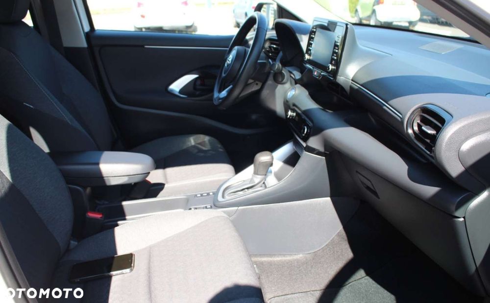 Toyota Yaris - 17