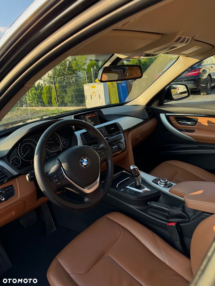 BMW Seria 3 330i - 6