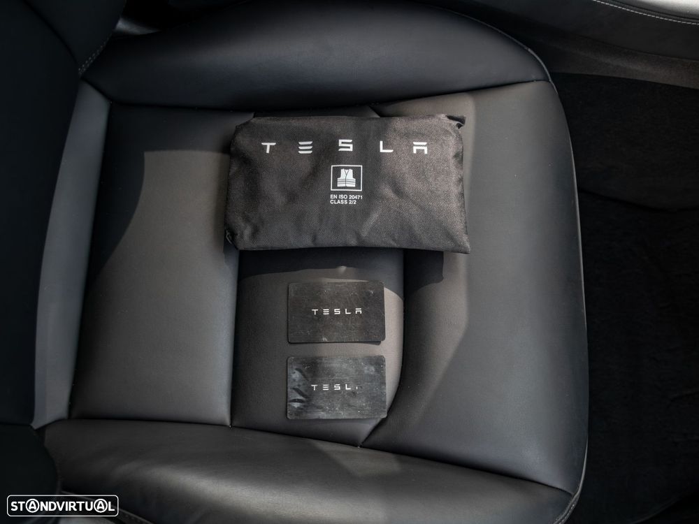 Tesla Model Y Long Range Tração Integral - 34