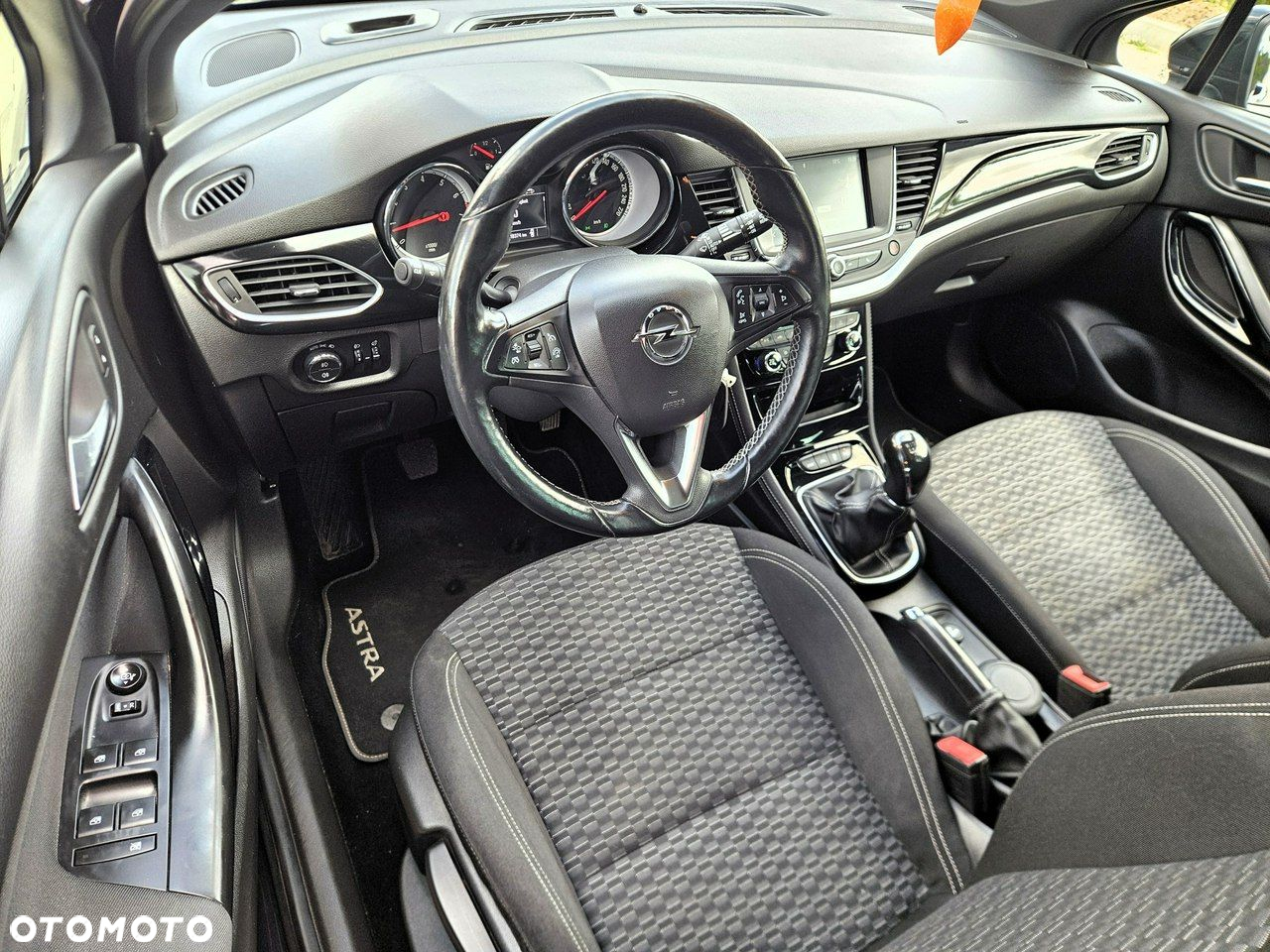 Opel Astra 1.4 Turbo Dynamic - 17
