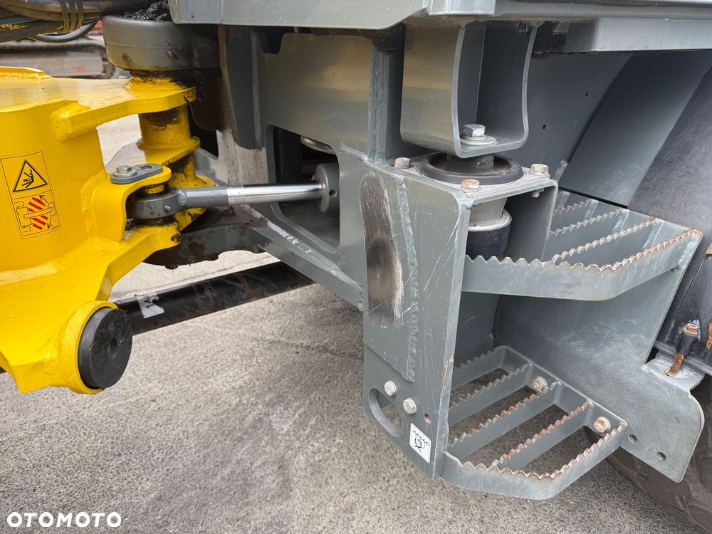 Wacker Neuson Ładowarka WL52 - 22