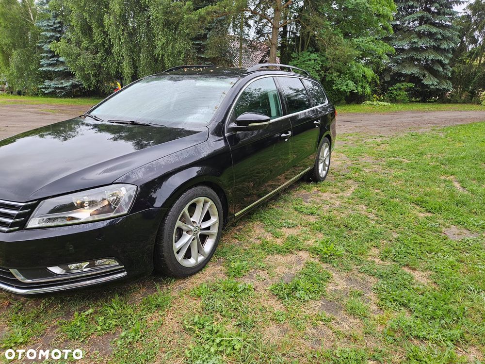 Volkswagen Passat - 16