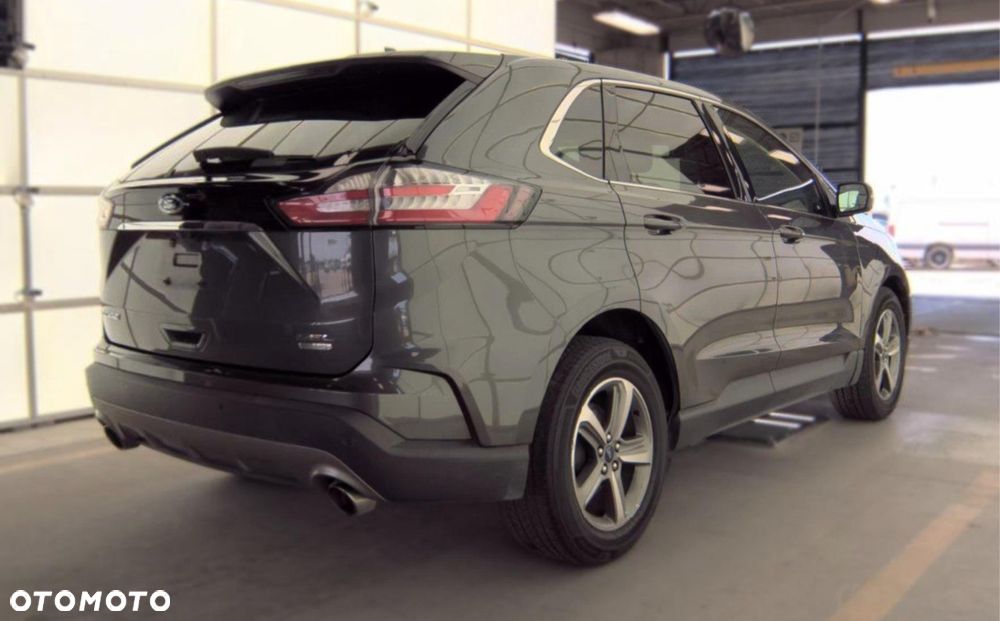 Ford Edge - 2