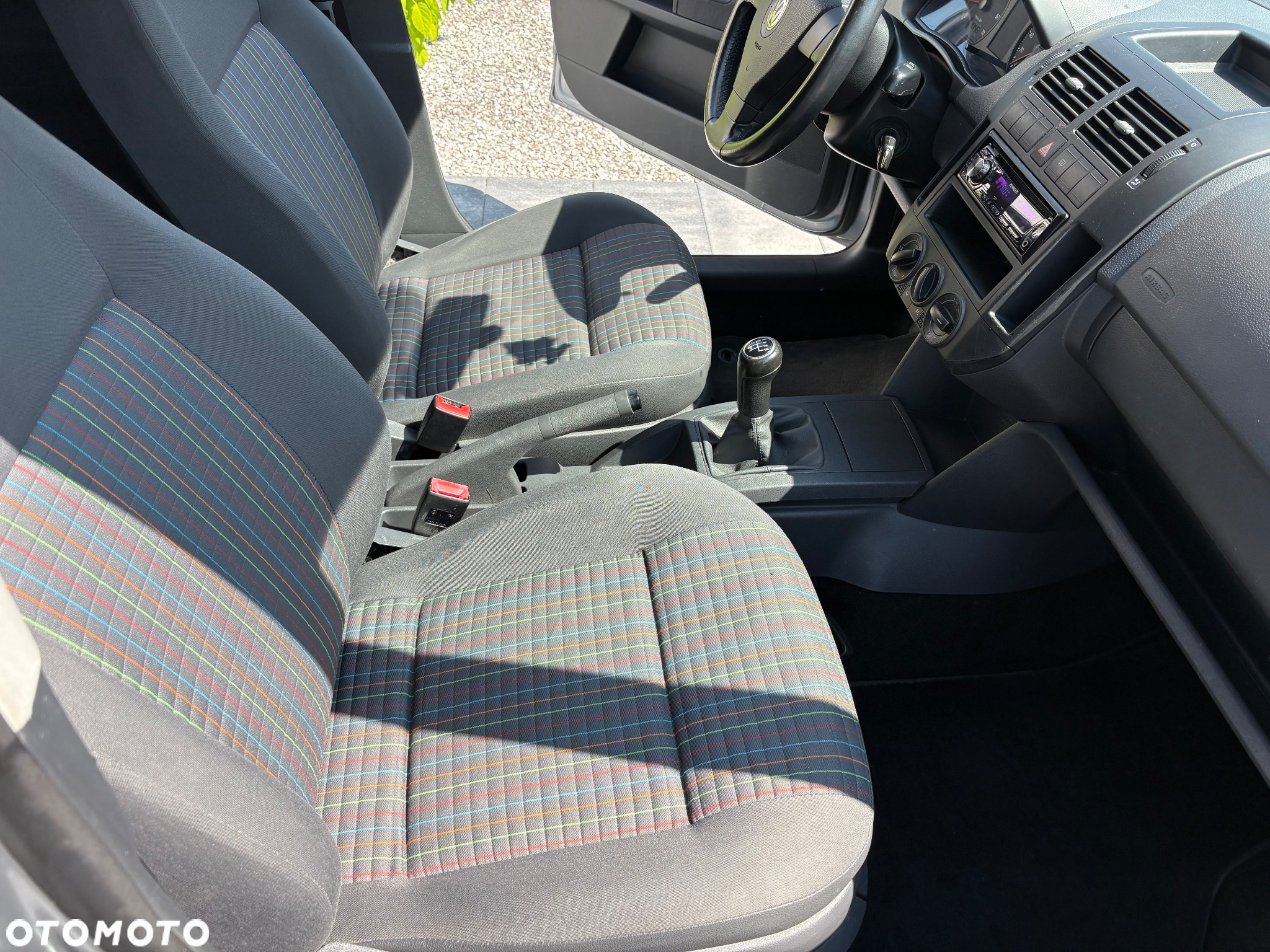 Volkswagen Polo 1.4 16V Comfortline - 12