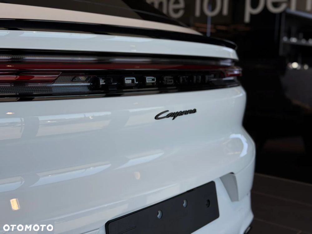 Porsche Cayenne E-Hybrid PHEV Black Edition - 10