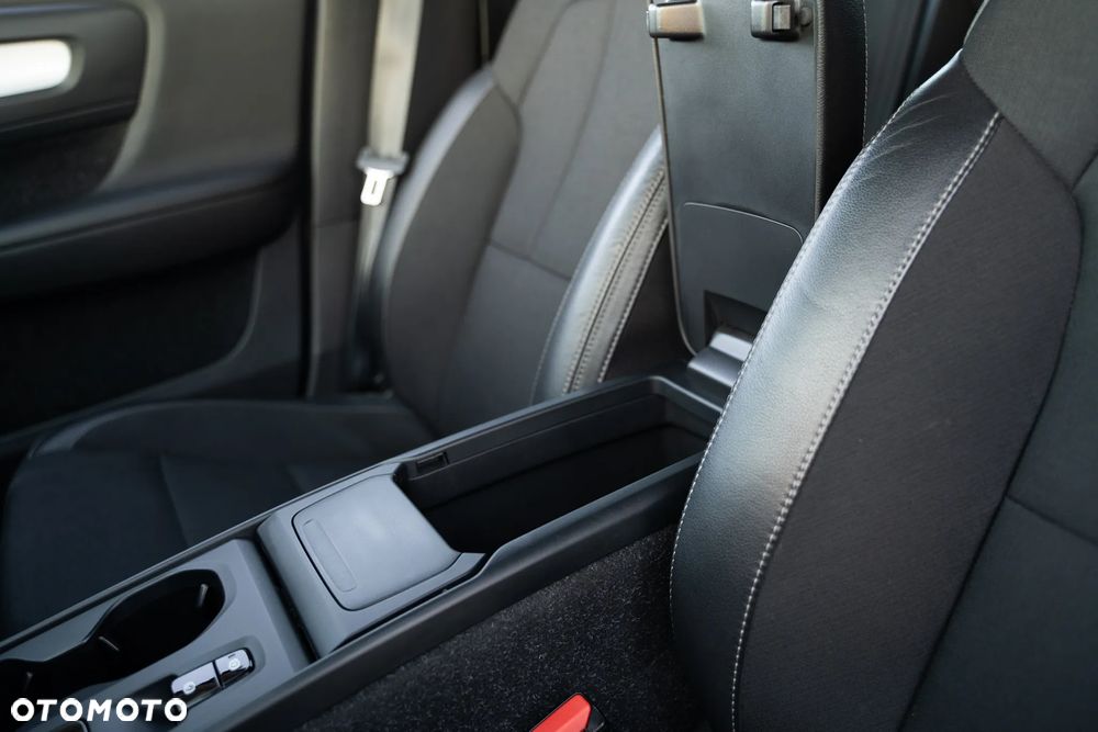 Volvo XC 40 D3 Momentum - 30