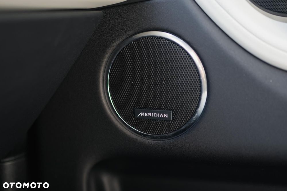 Land Rover Discovery Sport - 32