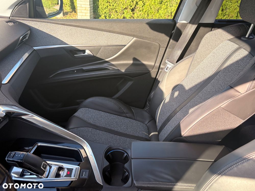 Peugeot 5008 1.6 BlueHDI Allure S&S EAT6 - 13