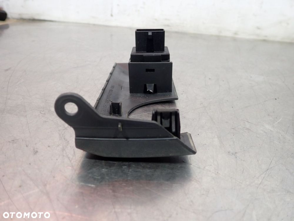 PRZEŁĄCZNIK REGULACJI ŚWIATEŁ VOLKSWAGEN T5 - 6