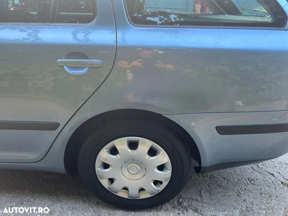 Skoda Octavia 1.6 MPI Elegance - 11