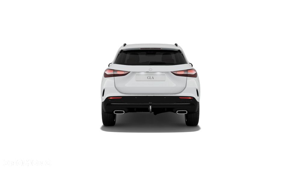 Mercedes-Benz GLA - 6