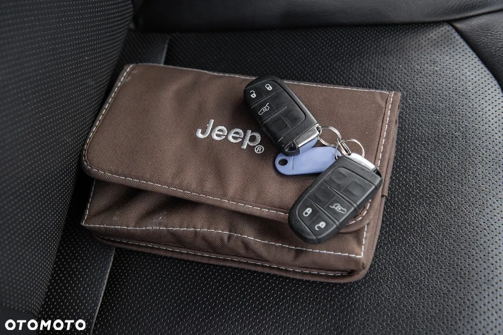 Jeep Compass 2.0 MultiJet Active Drive Automatik Limited - 37