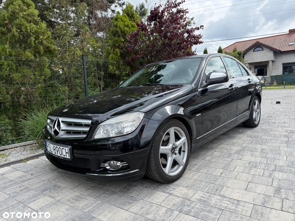 Mercedes-Benz Klasa C ver-200-7g--tronic-avantgarde-edition - 2