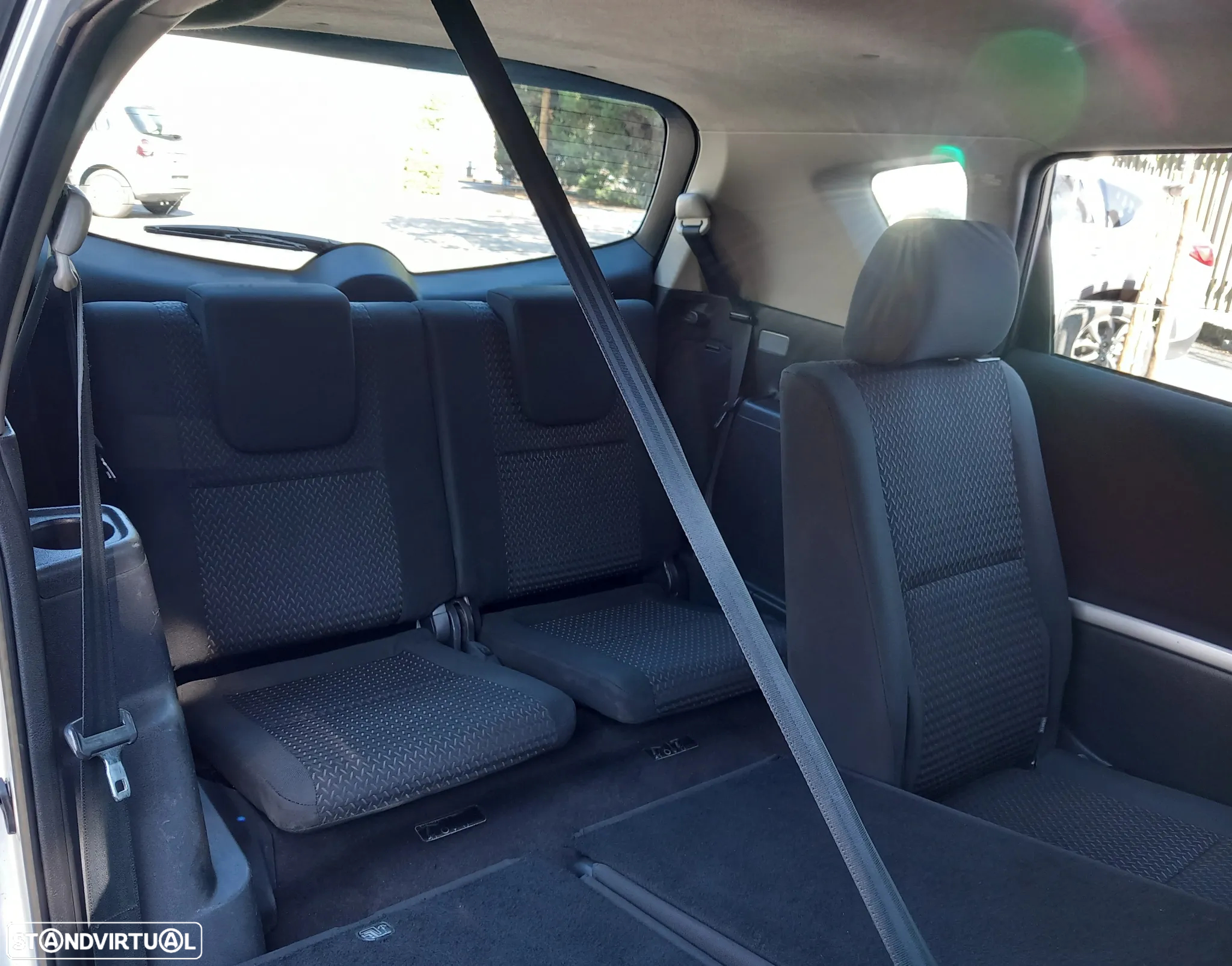 Toyota Corolla Verso 2.2 D-4D Sol - 11