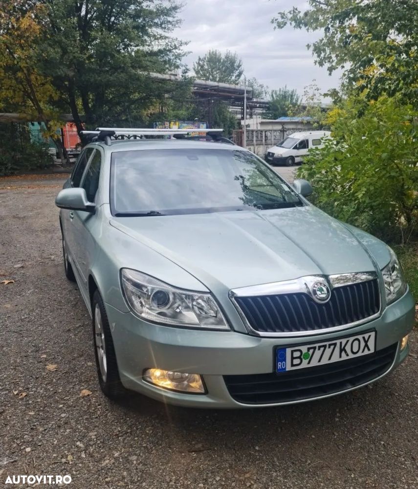 Skoda Octavia 1.8 TSI DSG Ambiente - 1
