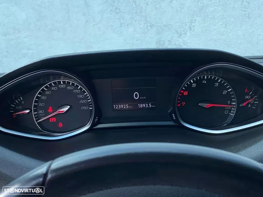 Peugeot 308 SW 1.2 PureTech Style - 15