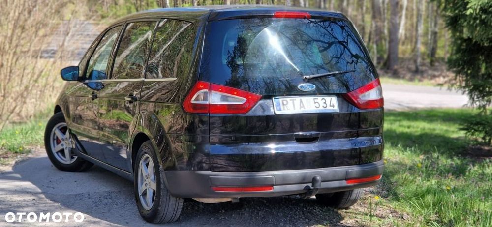Ford Galaxy - 13
