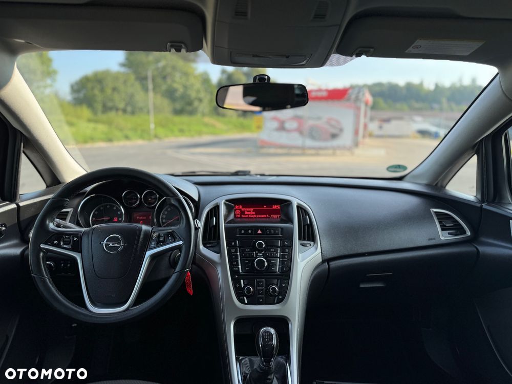 Opel Astra 1.4 Turbo Sports Tourer - 17