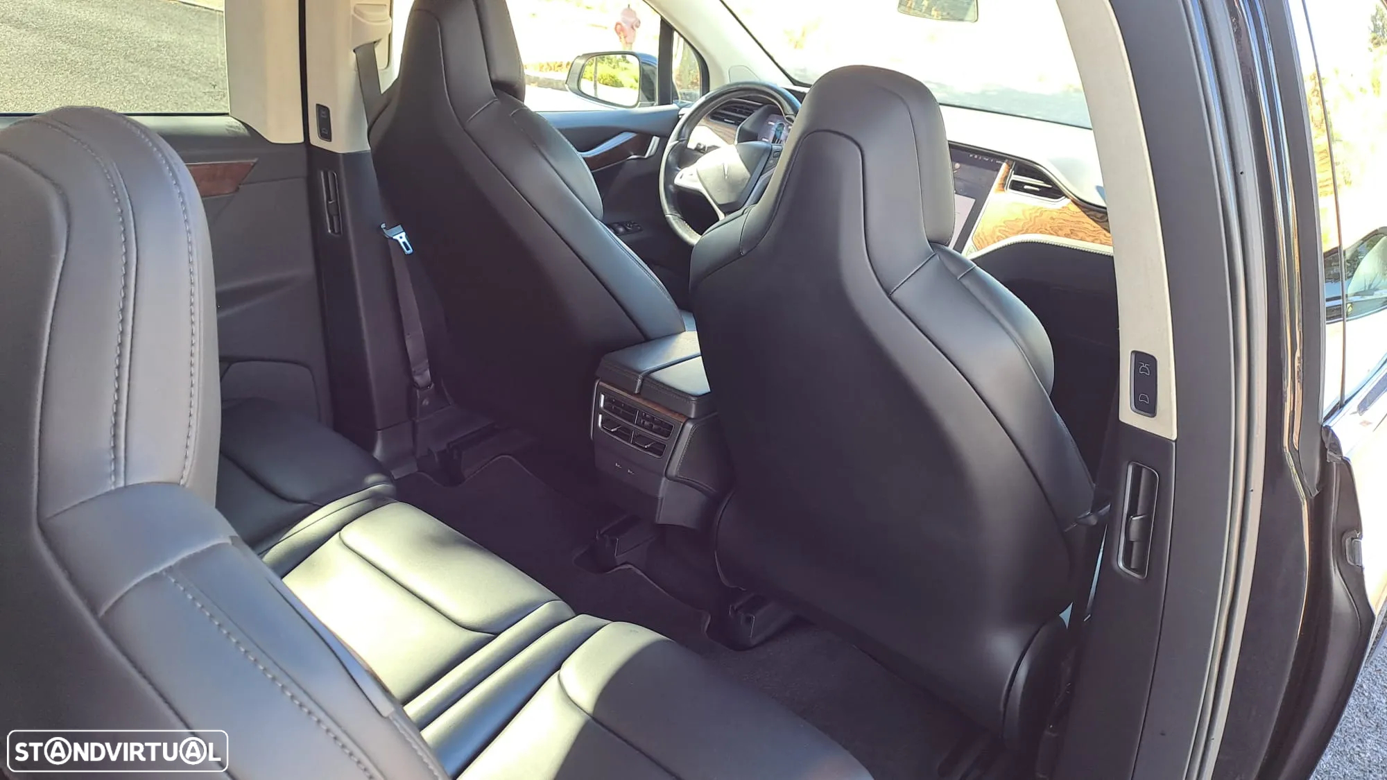 Tesla Model X 100D - 15