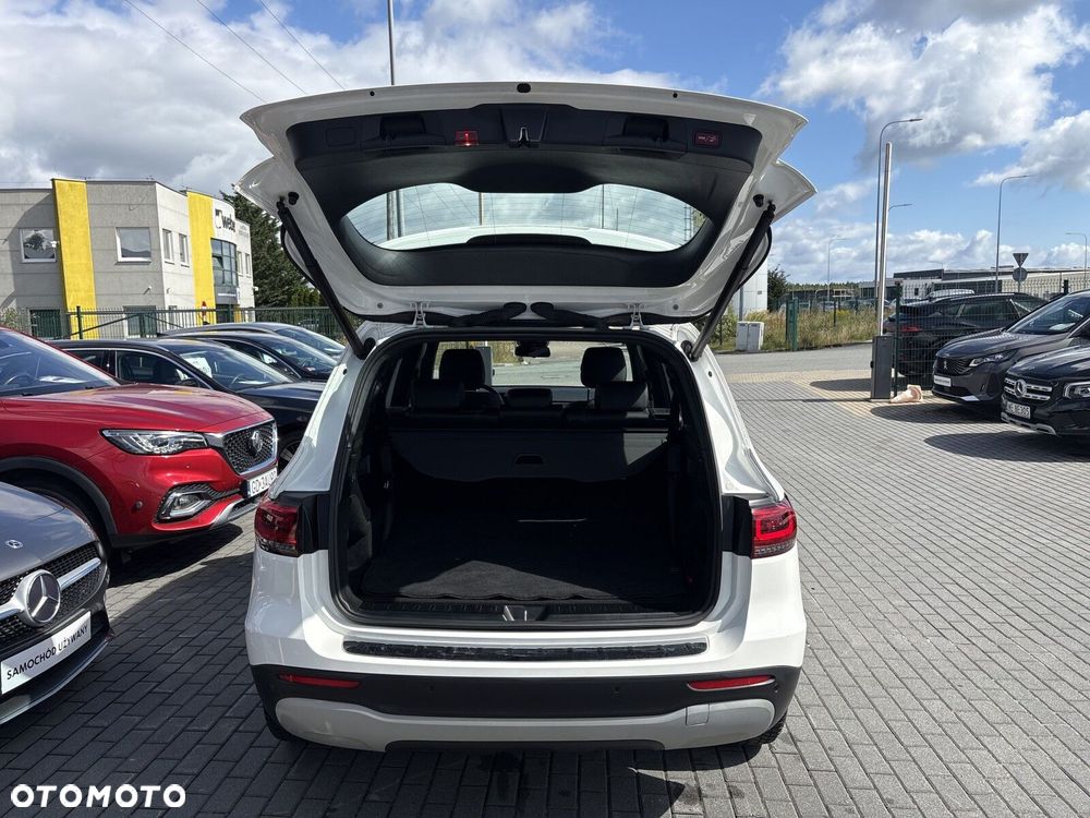 Mercedes-Benz GLB 200 7G-DCT - 30