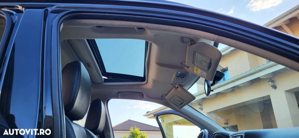 Mitsubishi Outlander - 16