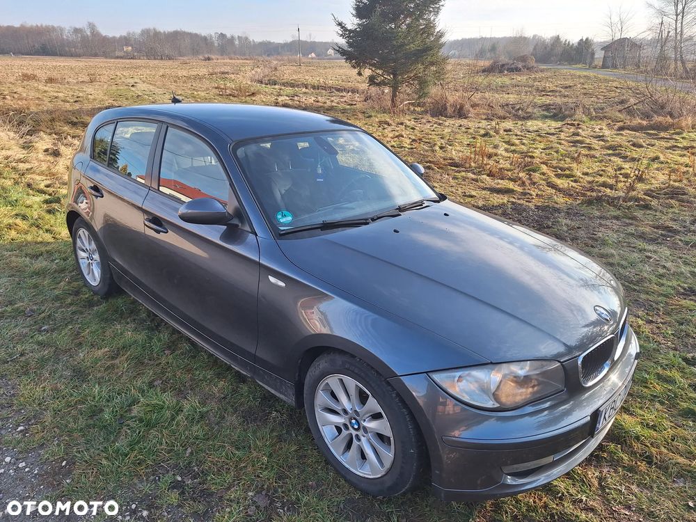 BMW Seria 1 120d DPF - 1