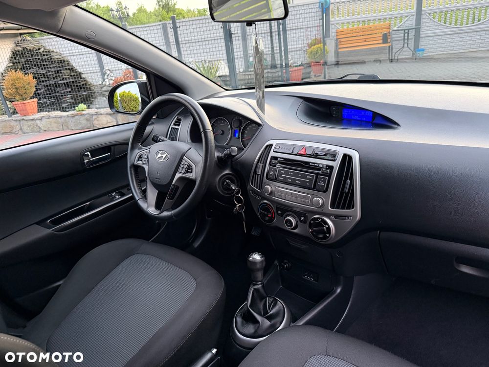 Hyundai i20 1.25 Wersja Jubileuszowa - 13
