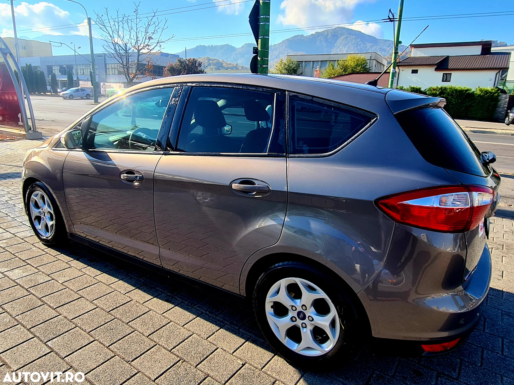 Ford C-Max 1.6 TDCi Ambiente - 3