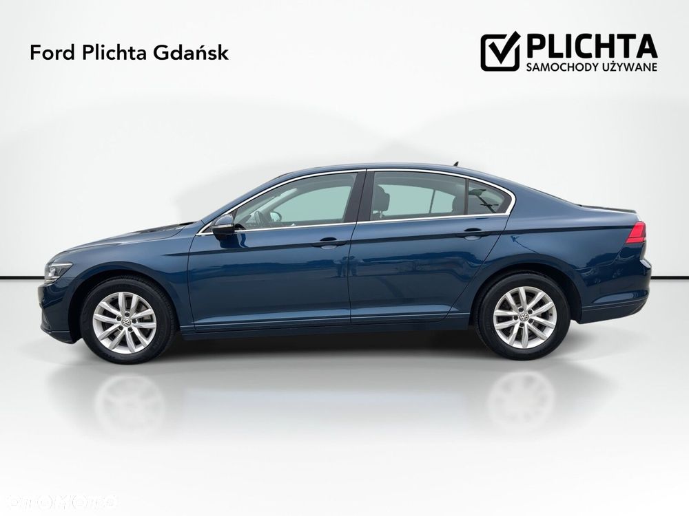 Volkswagen Passat - 9