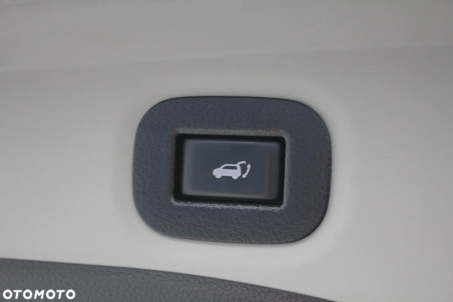 Nissan X-Trail 1.7 dCi N-Connecta 2WD Xtronic 7os - 30
