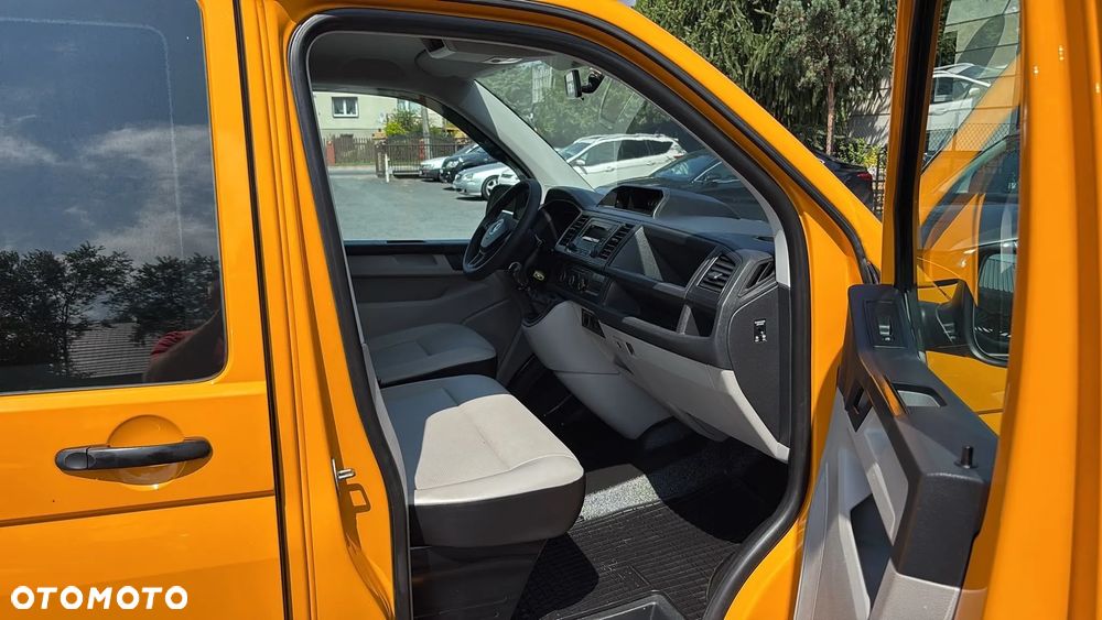 Volkswagen Transporter - 17