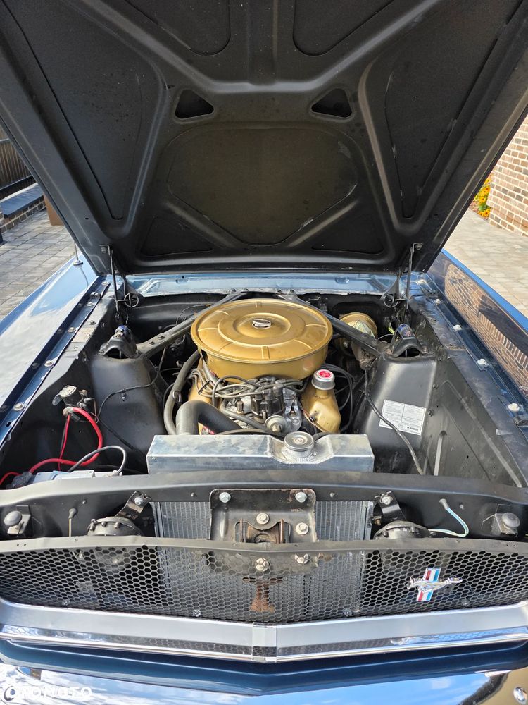 Ford Mustang - 7