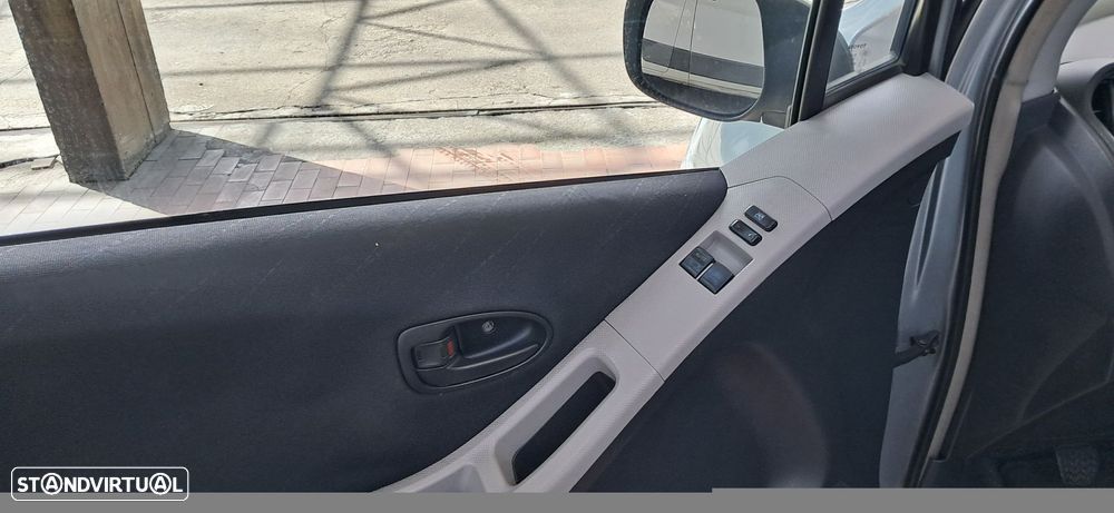 Toyota Yaris 1.4 D-4D - 4