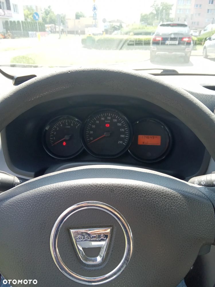 Dacia Sandero - 2