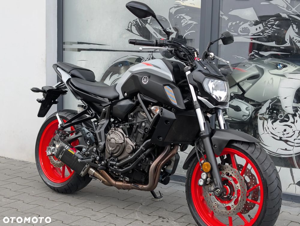 Yamaha MT - 6