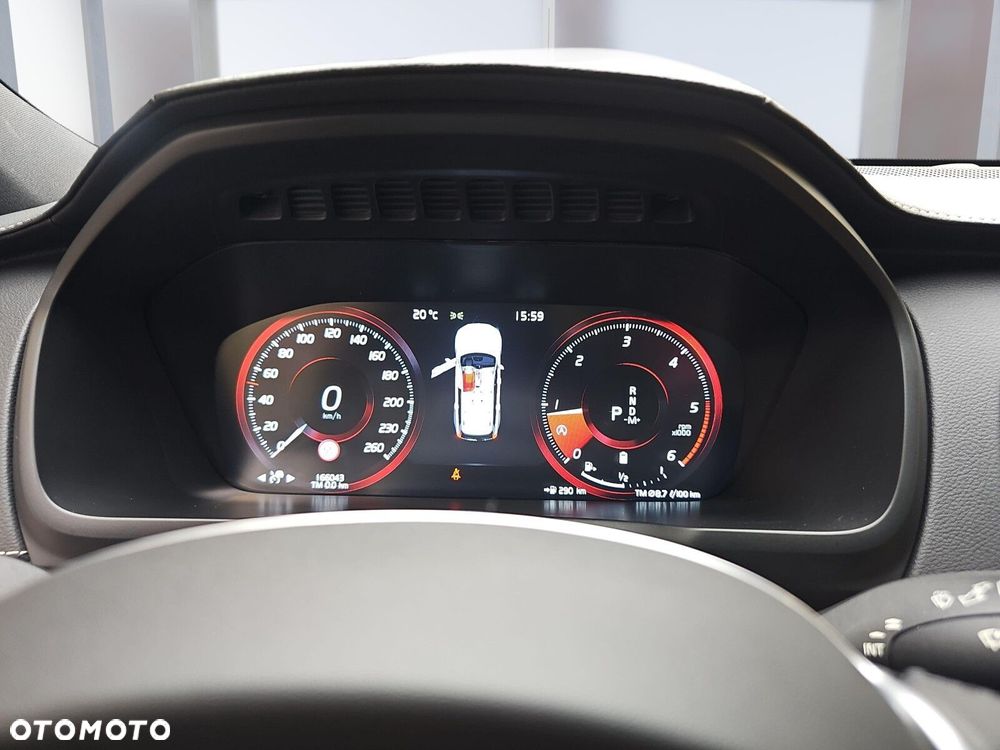 Volvo XC 90 - 17
