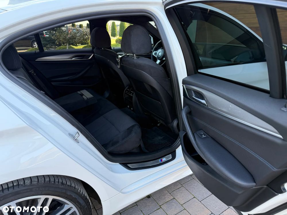BMW Seria 5 520d xDrive M Sport sport - 10