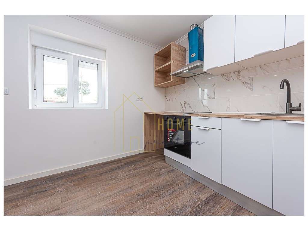 Fantástica moradia T2 com quintal em Setúbal - Grande imagem: 2/19