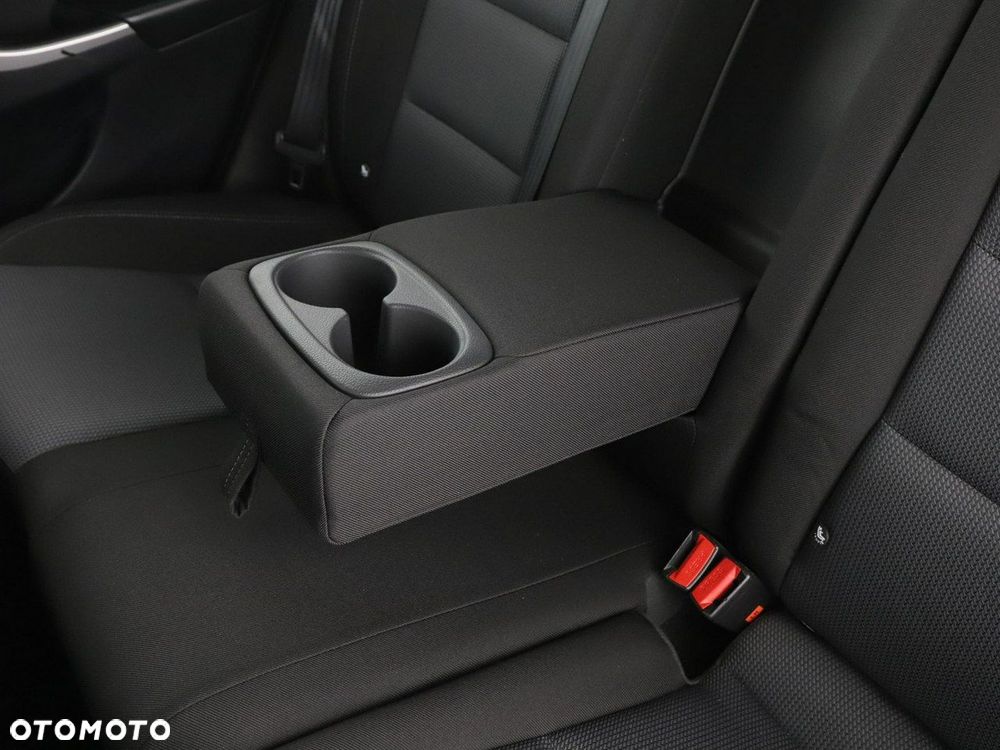 Hyundai i30 blue 1.6 CRDi Trend - 35