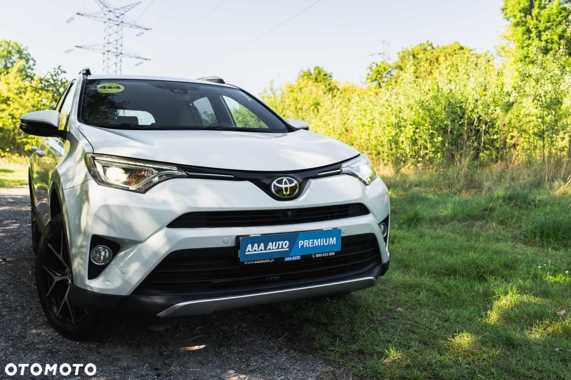 Toyota RAV4 - 8