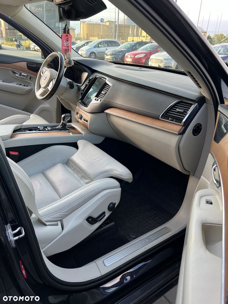 Volvo XC 90 D5 AWD Inscription - 14