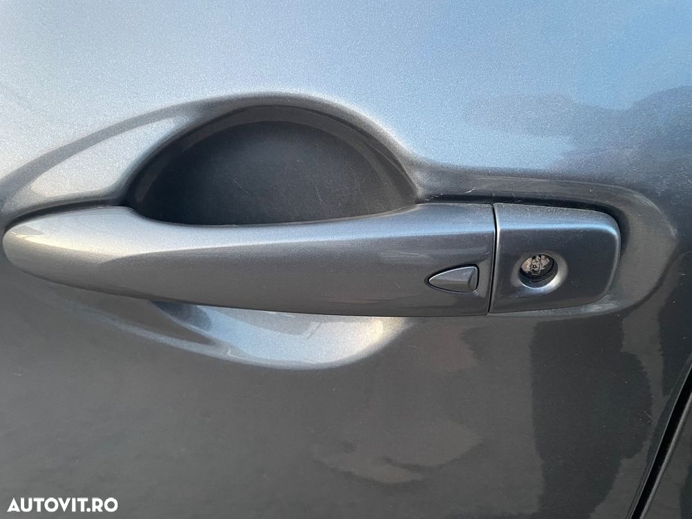 Nissan Qashqai 1.5 DCI Start/Stop Tekna - 12