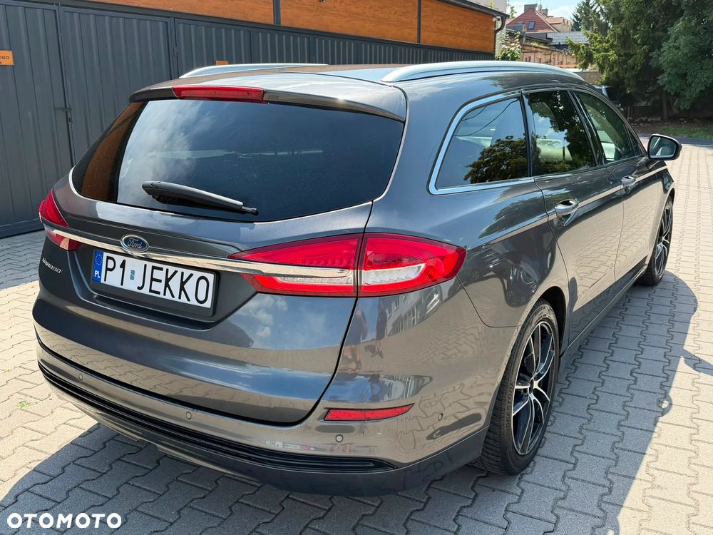 Ford Mondeo 2.0 TDCi Titanium PowerShift - 9