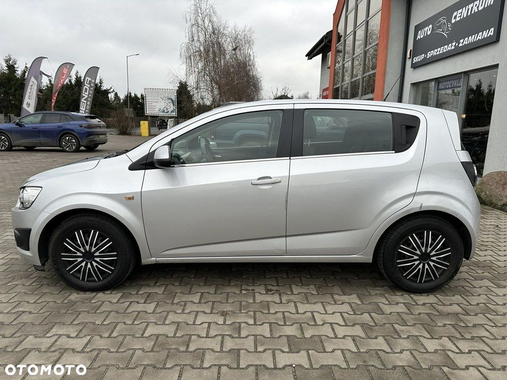 Chevrolet Aveo 1.6 LTZ - 8